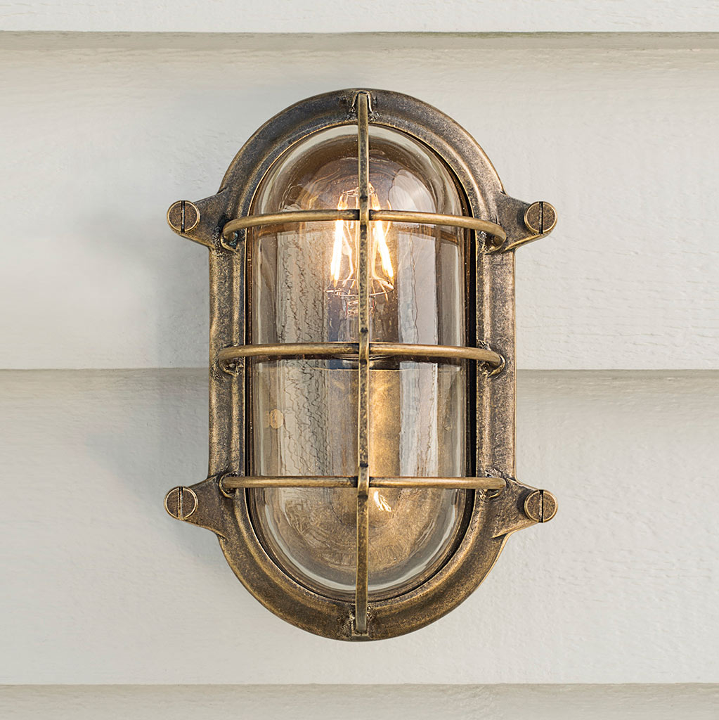 Outdoor lights deals with conduit entry